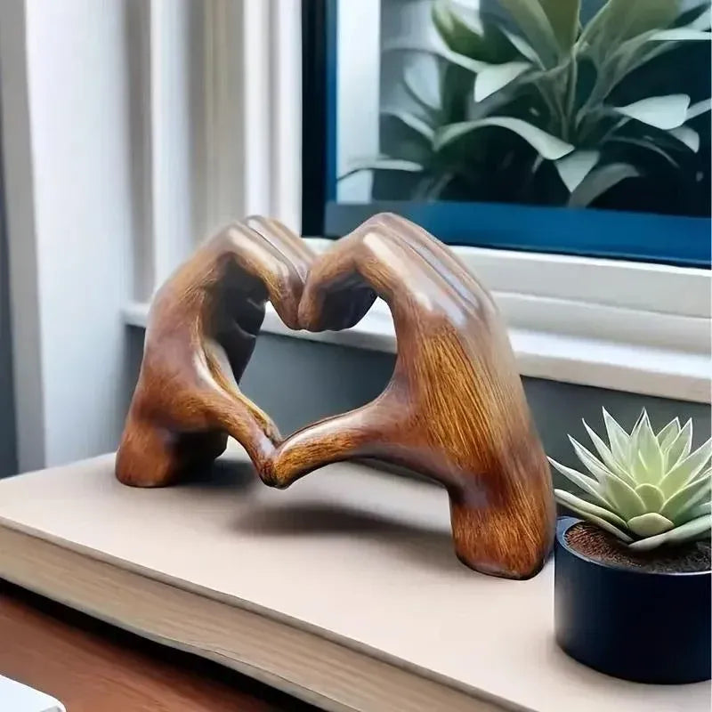 1-Piece Brown Heart-Hand Decorative Figurine, 18.5 cm