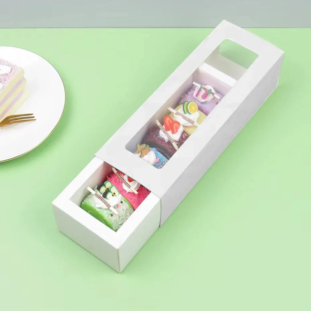 50-Pack White Drawer-Style Window Pastry Boxes, 20.5 x 7 x 5 cm