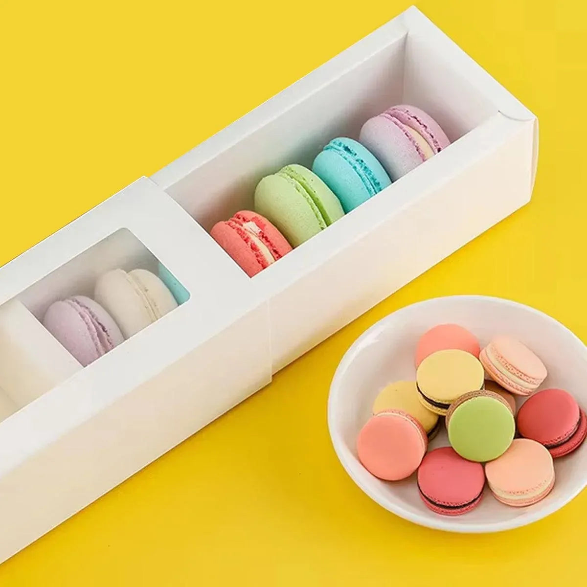 50-Pack White Drawer-Style Window Pastry Boxes, 20.5 x 7 x 5 cm