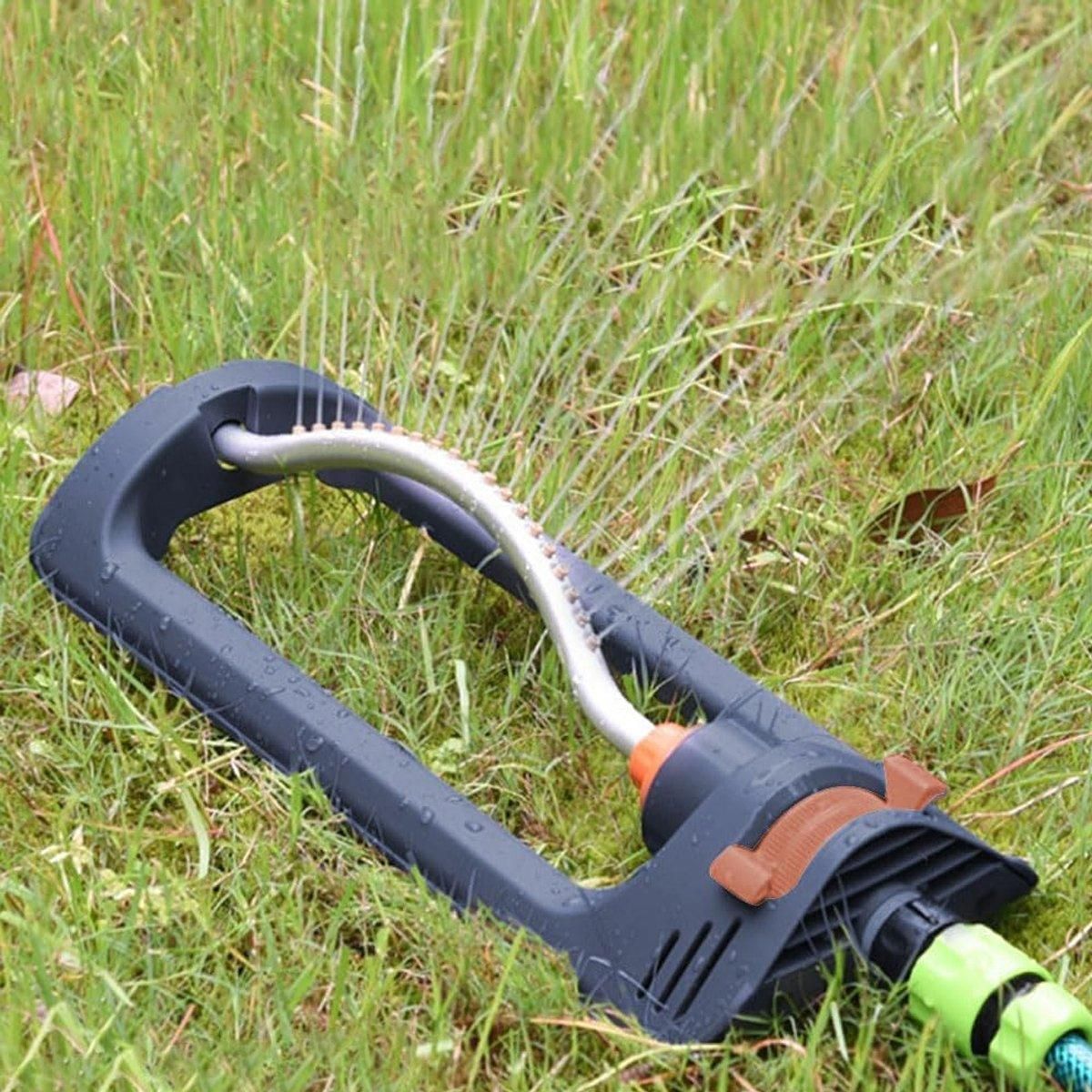 1 19-Hole Oscillating Lawn Sprinkler with 4 Spray Modes